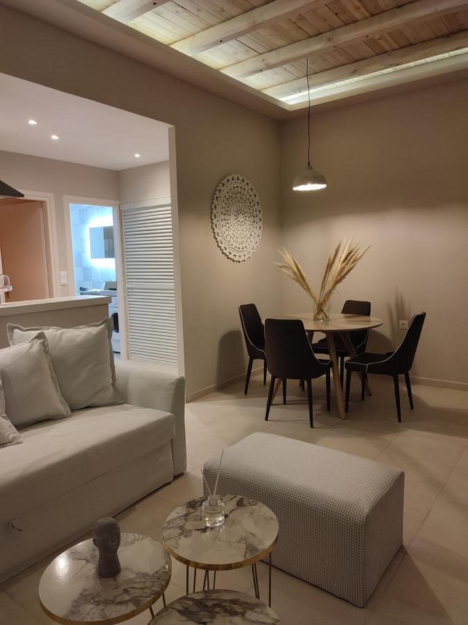 Gratelia Apartment Damnoni Bagian luar foto