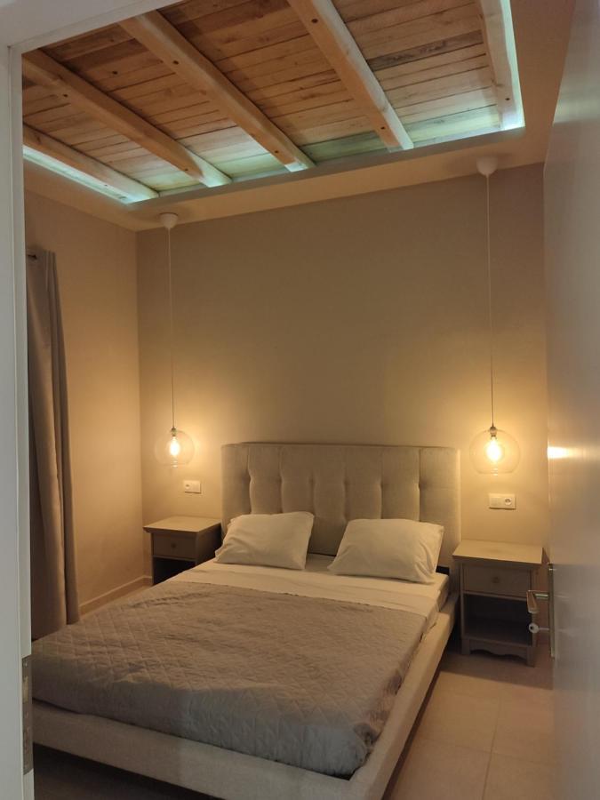 Gratelia Apartment Damnoni Bagian luar foto