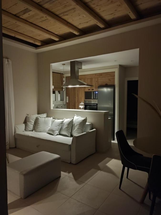 Gratelia Apartment Damnoni Bagian luar foto