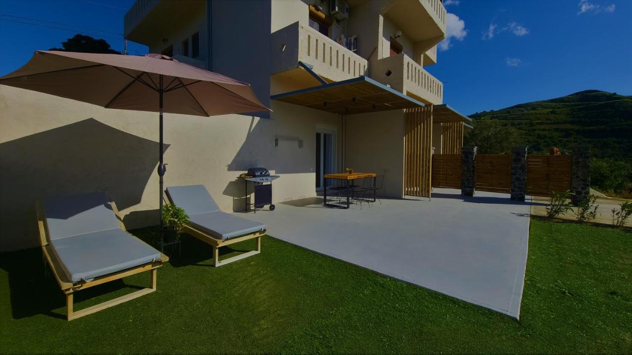 Gratelia Apartment Damnoni Bagian luar foto