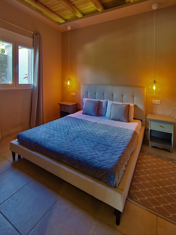 Gratelia Apartment Damnoni Bagian luar foto